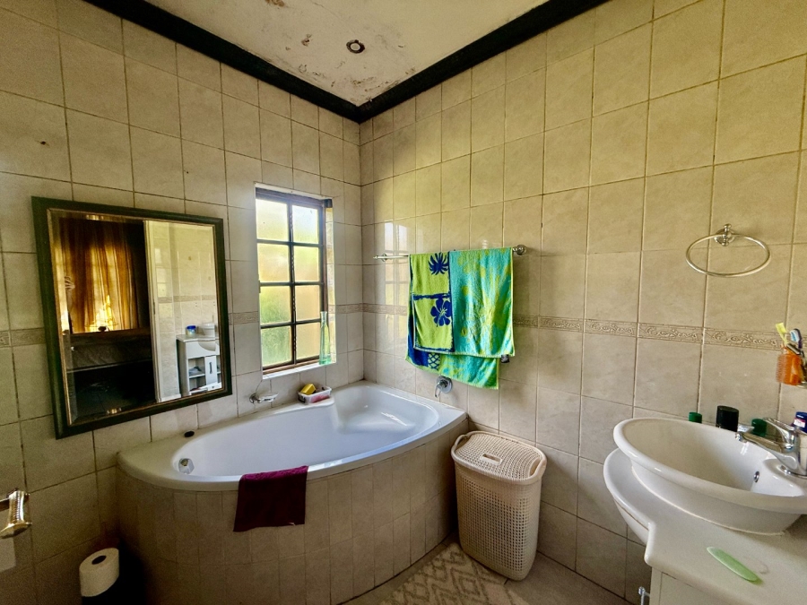 3 Bedroom Property for Sale in Meerhof North West